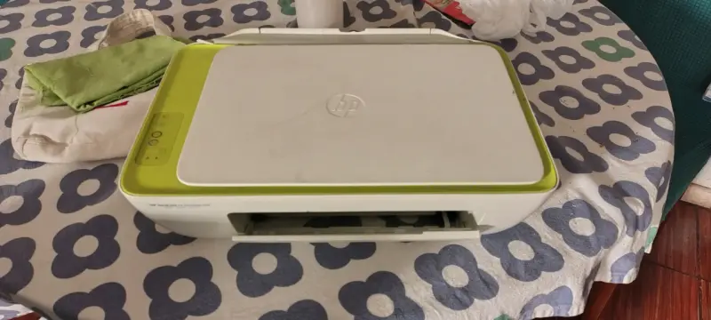 Impresora multifuncional HP DeskJet color verde - 1