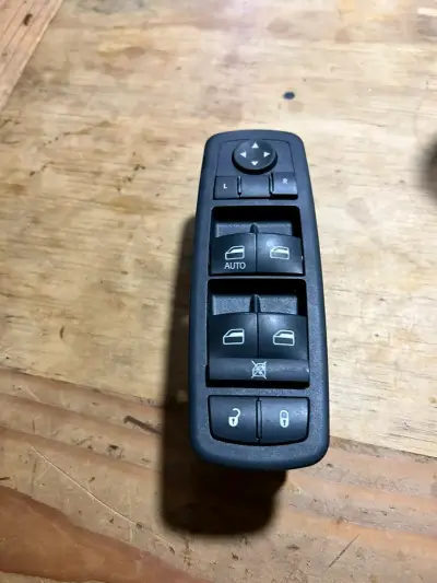 Switch control maestro para Dodge nitro 2007-2011 - miniatura 1