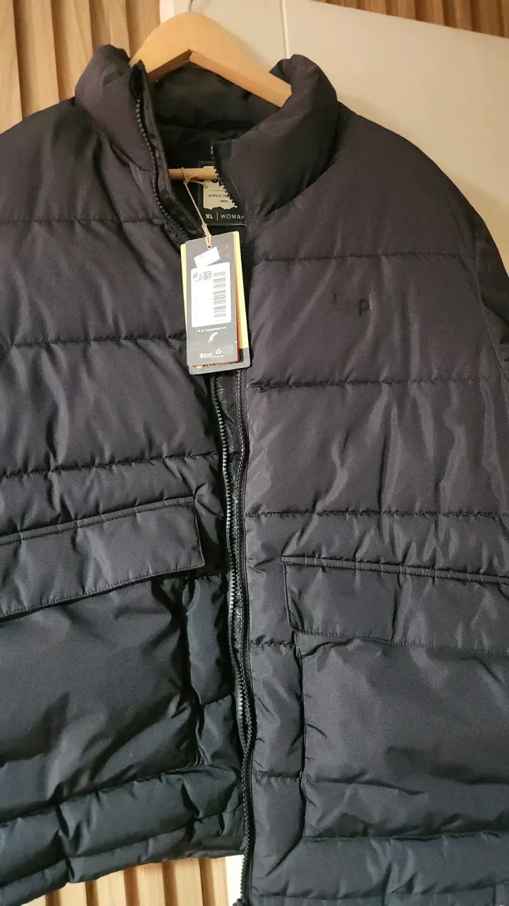 Chaqueta acolchada negra para mujer - 2