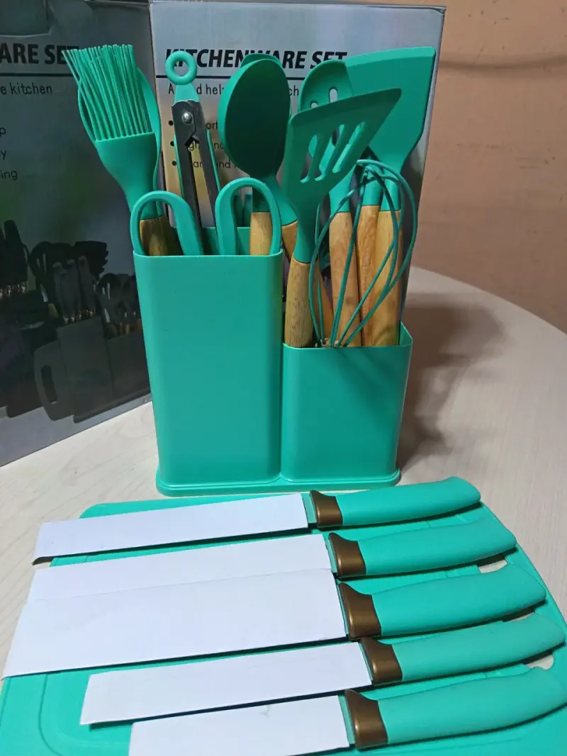 Set de utensilios de cocina verde menta