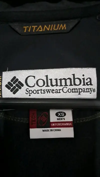 Columbia titanium softshell  talla xs hombre - miniatura 3