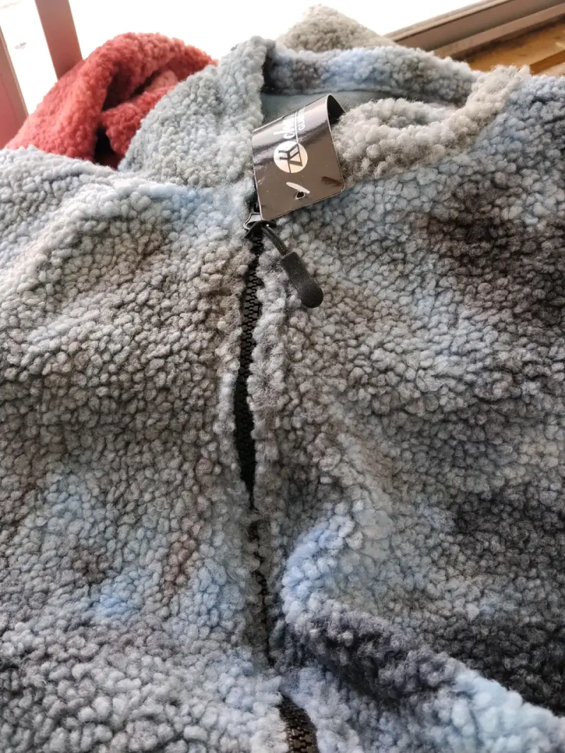 Chaqueta de lana sintética rosada con cierre - 2