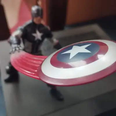 Capitan America Secret War Marvel Legends - miniatura 2
