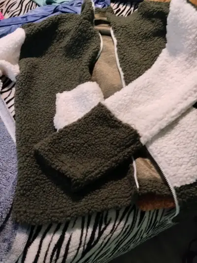Chaqueta de lana polar bicolor - miniatura 1