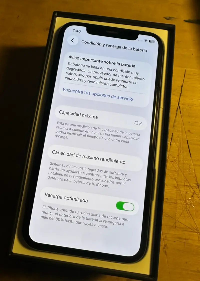iPhone 11 Pro Max 64GB Midnight Green - 4