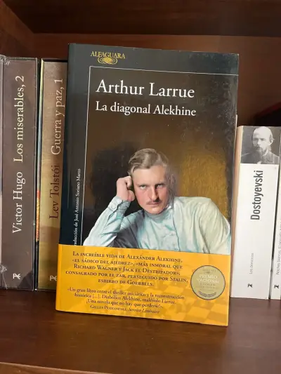 Libro 'La Diagonal Alekhine' - miniatura 2