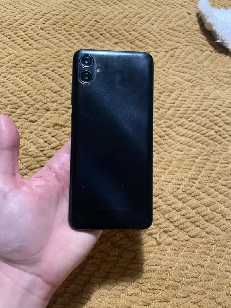Samsung Galaxy A04E - detalle en pantalla - 2