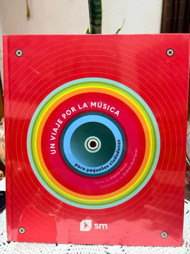 Libro infantil 'Un viaje por la música' SM