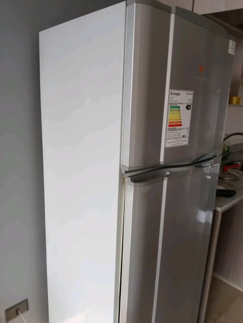 Refrigerador Mademsa de dos puertas - 2