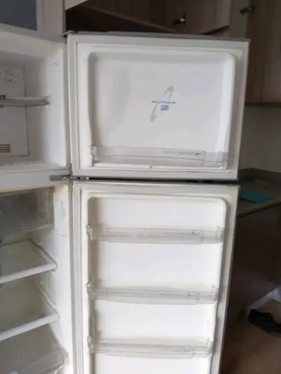 Refrigerador Mademsa de dos puertas - miniatura 3