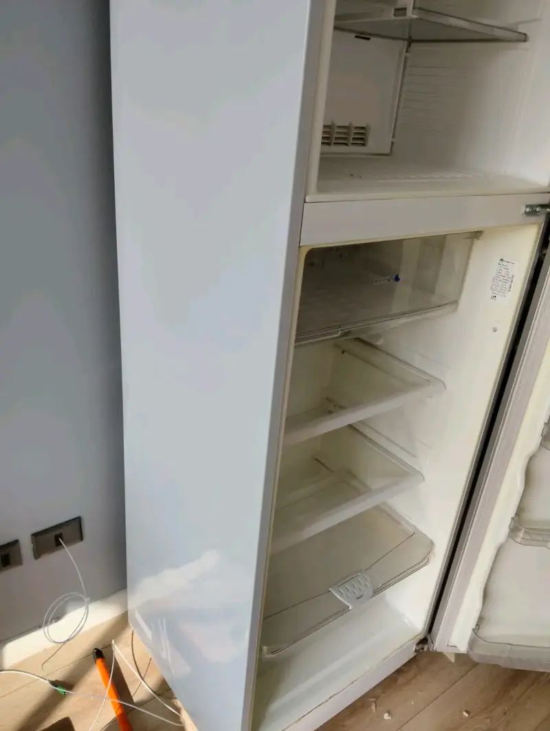 Refrigerador Mademsa de dos puertas - 6