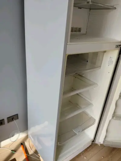 Refrigerador Mademsa de dos puertas - miniatura 6