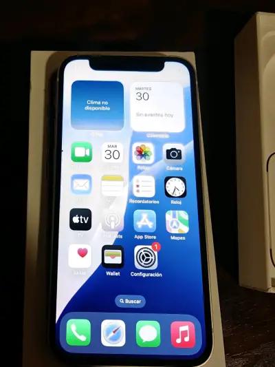 iPhone 12 Mini blanco en excelente estado - miniatura 4