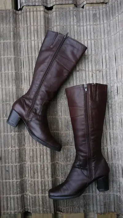 Botas de cuero marrón talla 35 - miniatura 2