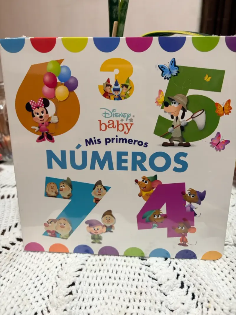Libro infantil Disney Baby Mis Primeros Números