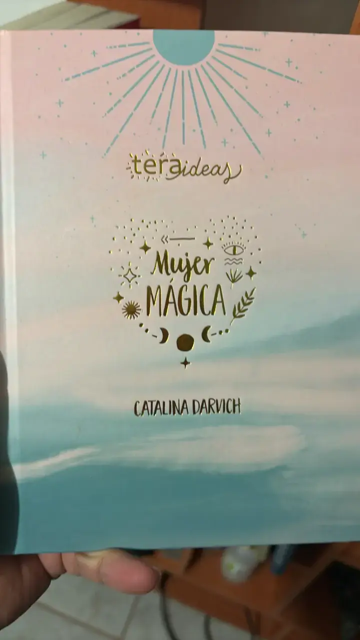 Libro 'Mujer Mágica' de Catalina Darvich