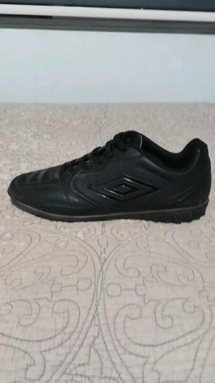 Zapatillas Deportivas Negras Umbro - 2