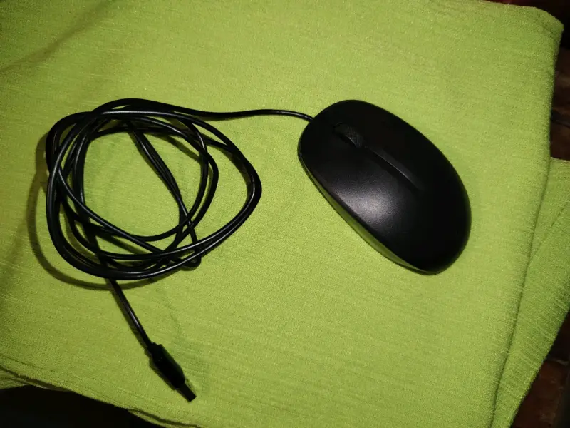 Mouse alámbrico negro USB HP - 1