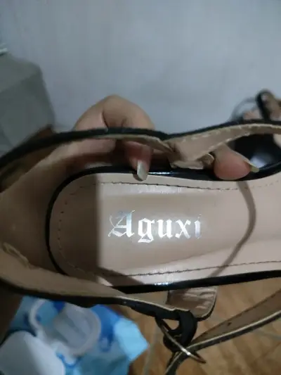 Sandalias de tacón alto negras con brillo - miniatura 4