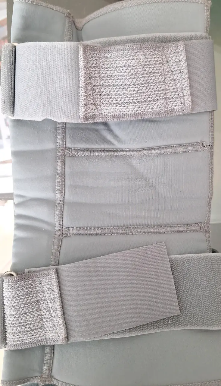 Rodillera ortopédica Blunding gris ajustable t M - 2