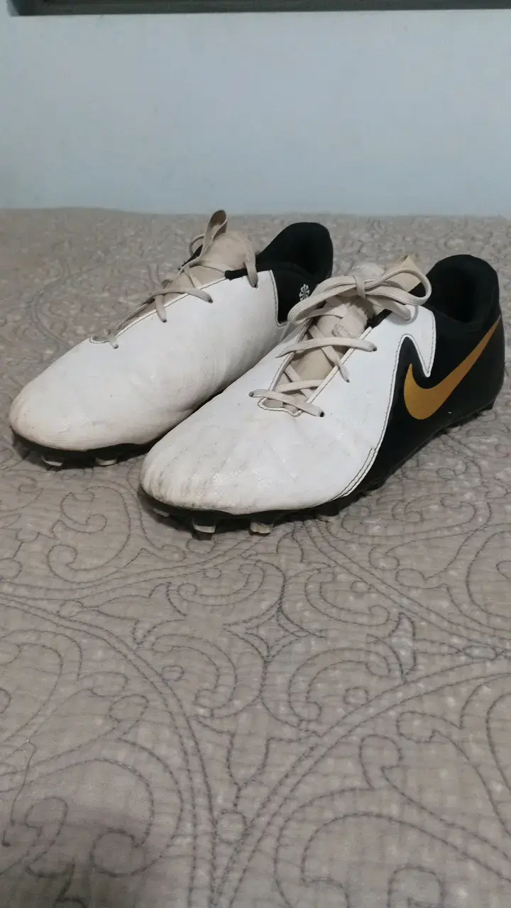 Zapatillas Deportivas Blanco y Negro Nike - 1