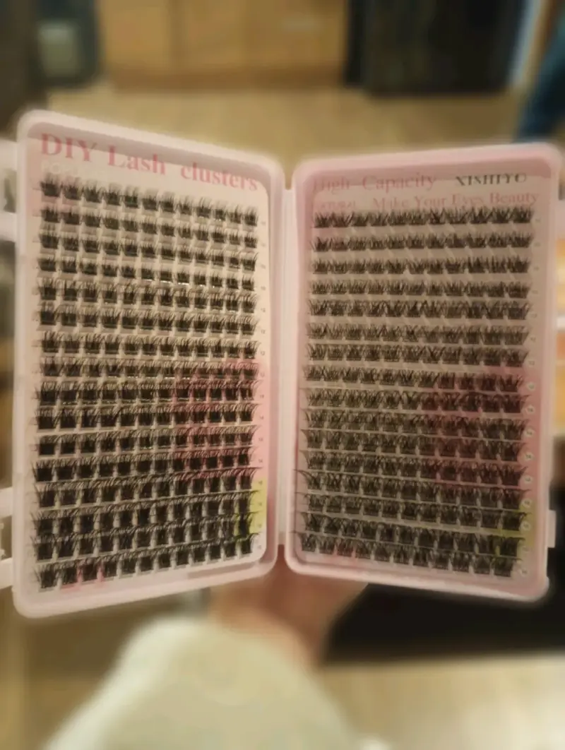 Extensiones de pestañas en racimo - 2