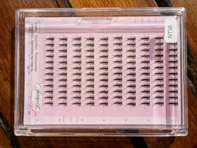 Extensiones de pestañas en racimo - miniatura 3