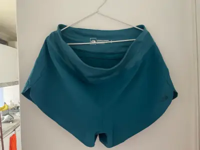 Shorts deportivos The North Face azul - miniatura 1