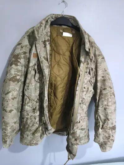Chaqueta camuflada militar térmica original - miniatura 1