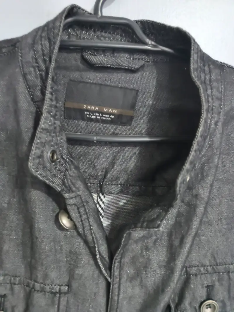 Chaqueta negra Zara Man estilo casual - 1