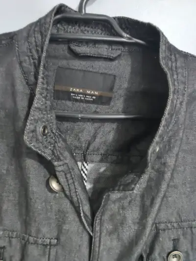 Chaqueta negra Zara Man estilo casual - miniatura 1