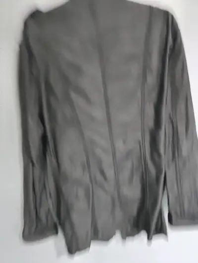 Chaqueta negra Zara Man estilo casual - miniatura 5