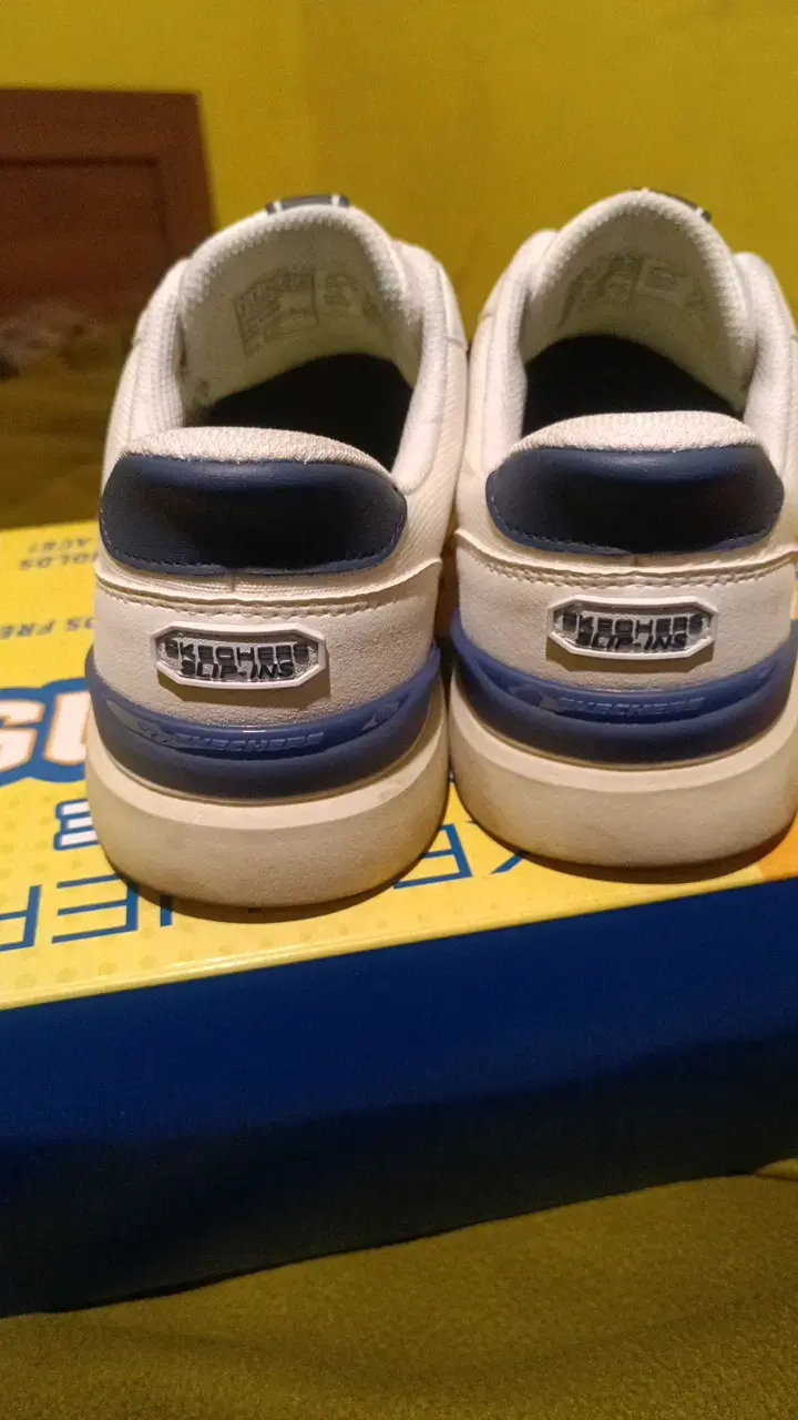 Zapatillas blancas Skechers para hombre - 3