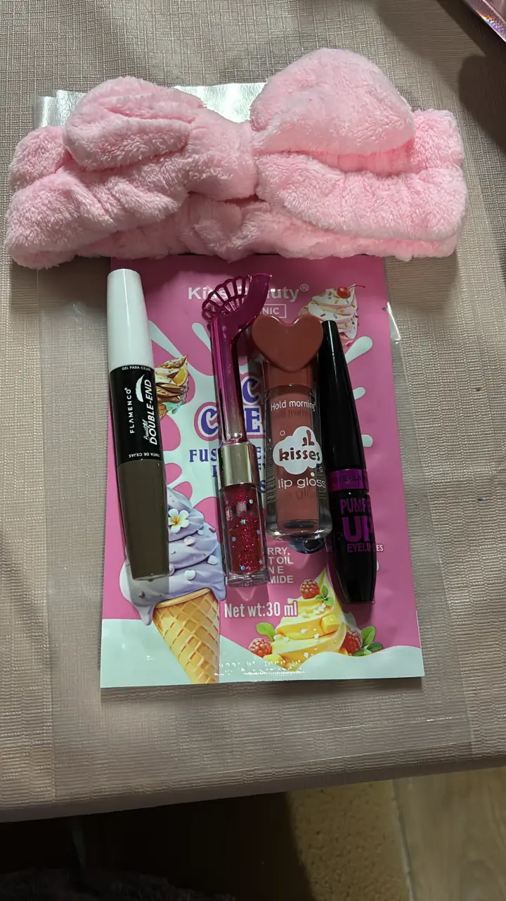 Set de maquillaje Kiss Beauty con diadema - 1