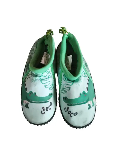 ✨Zapatos agua, talla 29, Corona ✨ - miniatura 2