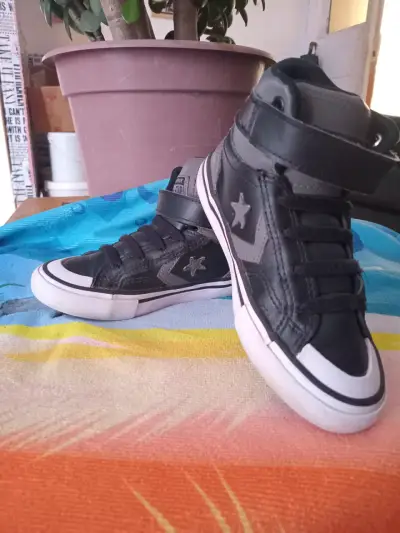 Zapatillas Converse negras para niños - miniatura 2