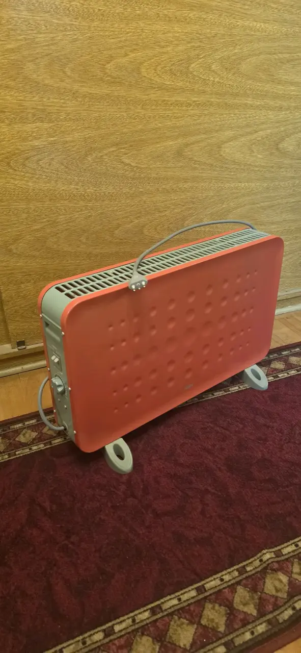 Calefactor oleoeléctrico rojo portátil - 1