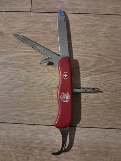 Navaja suiza multiusos roja Victorinox - miniatura 1