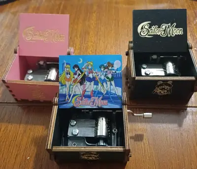 Cajas de música a manivela - miniatura 5