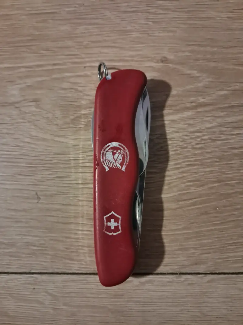 Navaja suiza multiusos roja Victorinox - 3