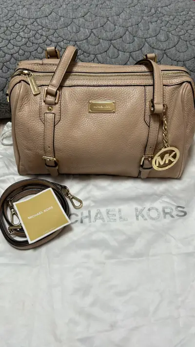 Bolso Michael Kors de cuero palo rosa - miniatura 1