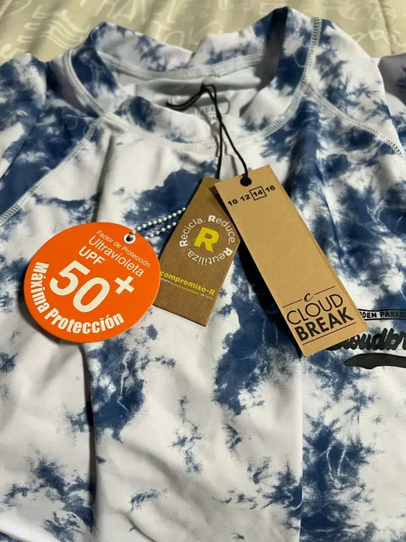 Polera tie-dye Cloudbreak azul y blanca - 2