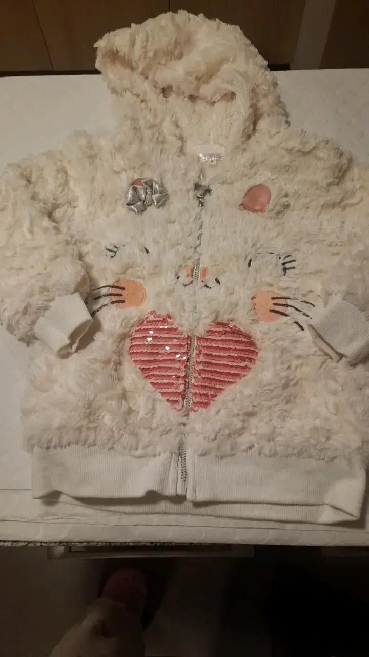 Chaqueta infantil peluda con diseño de gato