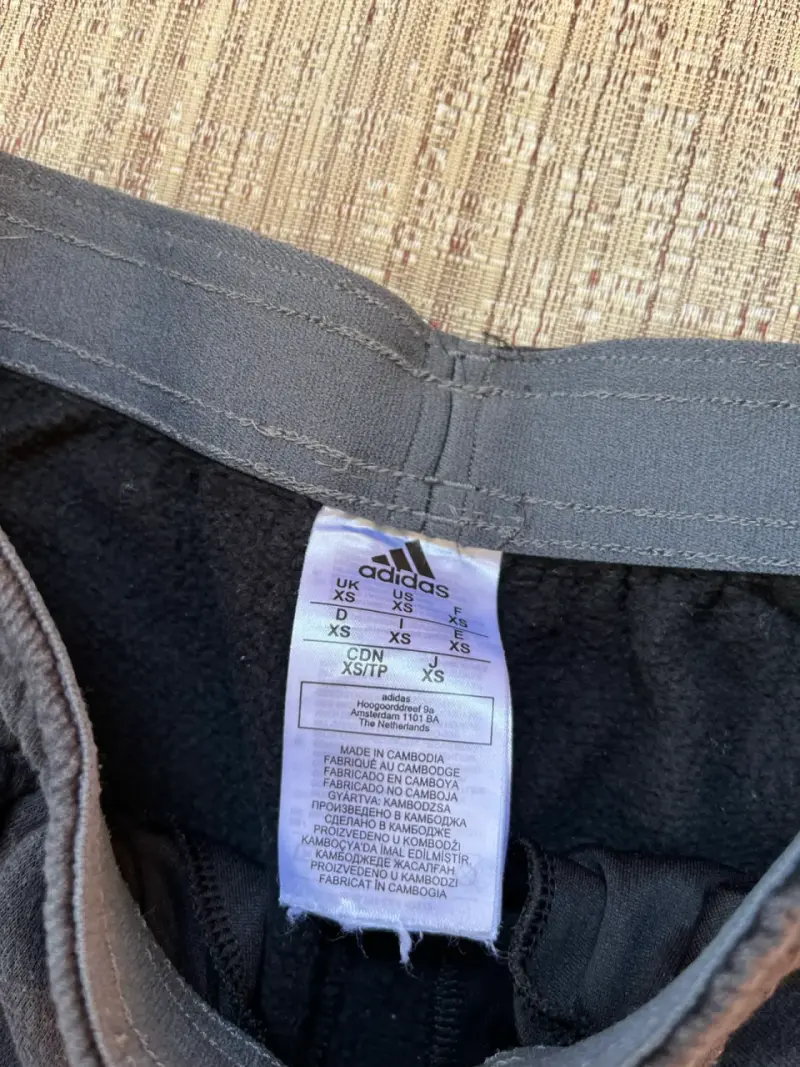 Pantalones deportivos Adidas negros - 4