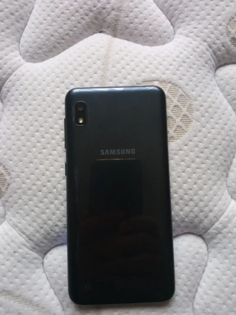 Samsung Galaxy A10 en buen estado - 1