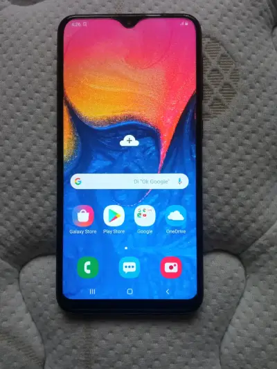Samsung Galaxy A10 en buen estado - miniatura 2