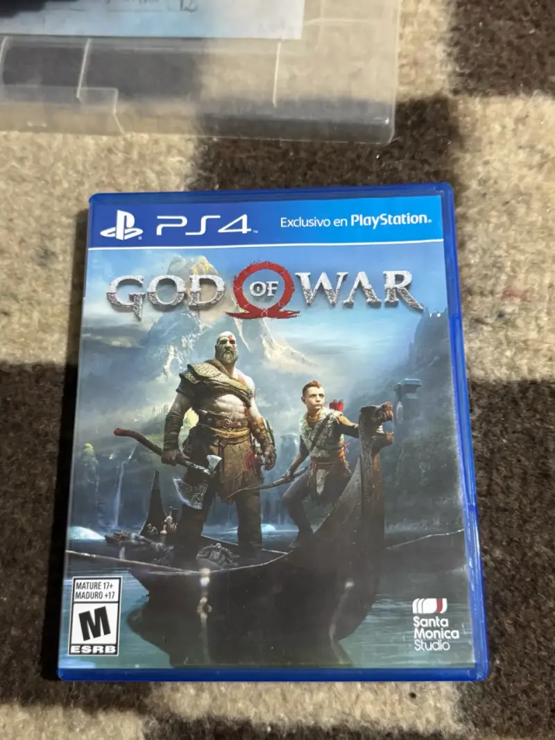 God of War para PS4 en buen estado - 1