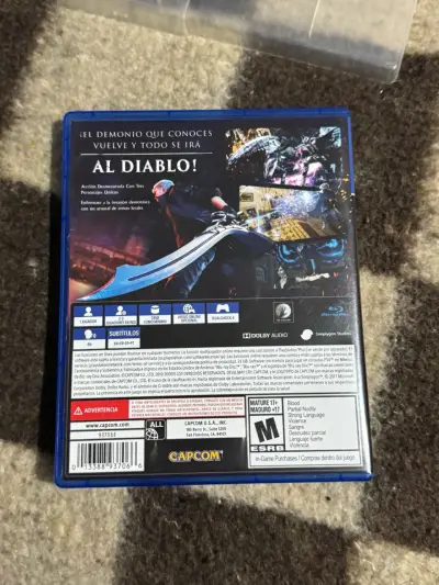 Devil May Cry 5 para PS4 en buen estado - miniatura 2