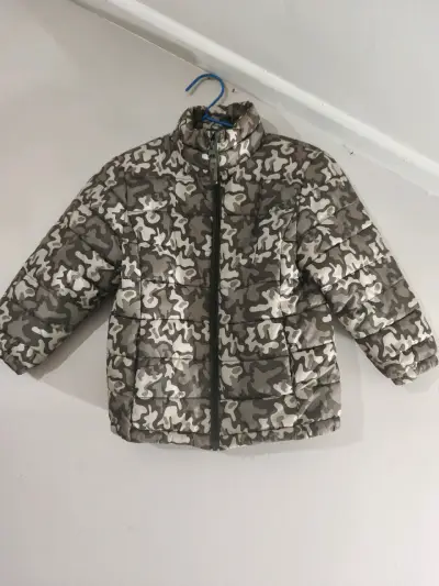 Chaqueta acolchada camuflaje para niño - miniatura 1