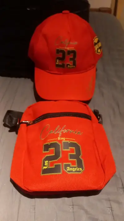 Set gorra y bolso California King 23 rojo - miniatura 1